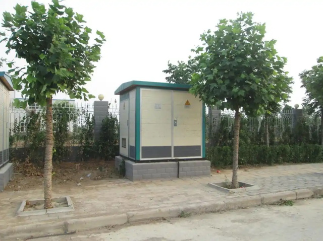 玛沁1000KVA欧式箱式变压器